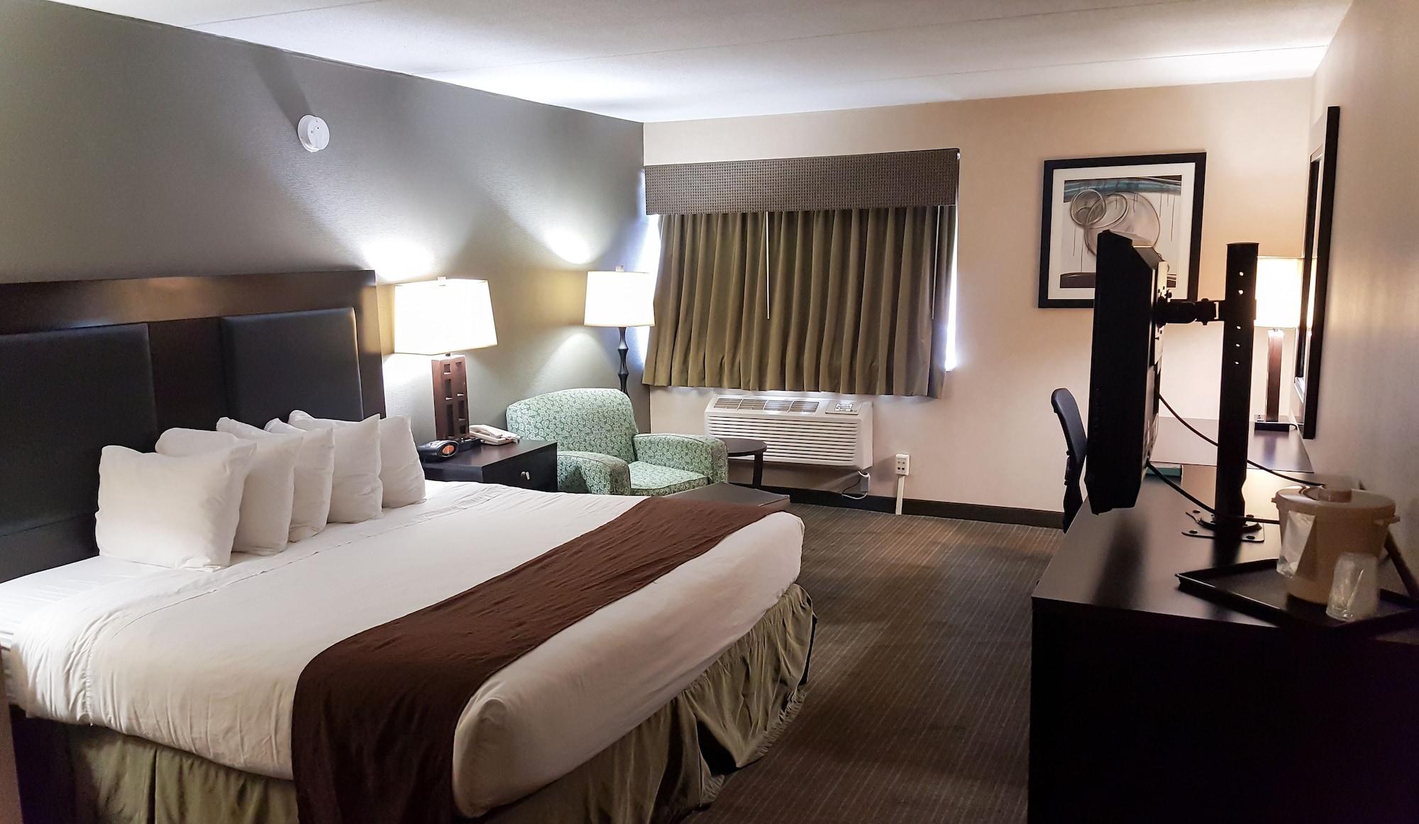 Quality Inn & Suites Charleston - Civic Center Экстерьер фото