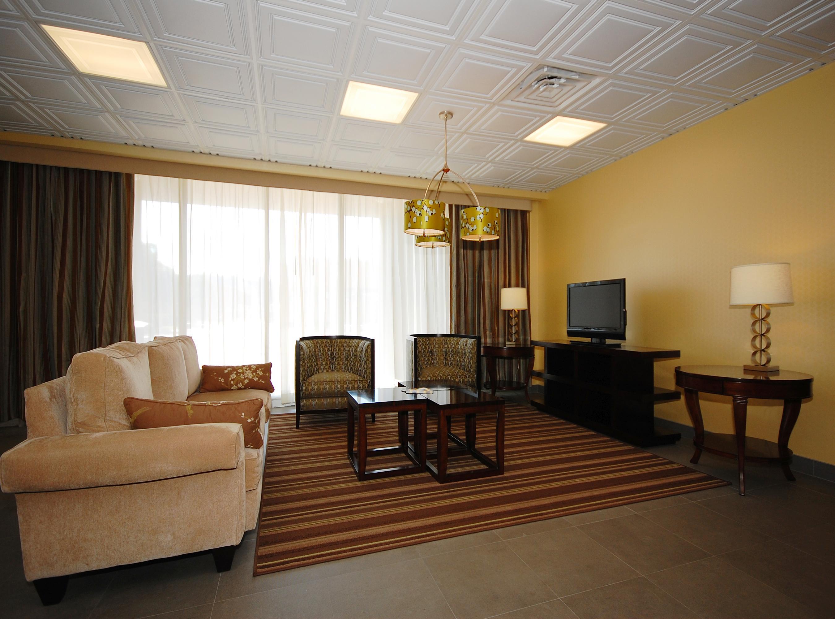 Quality Inn & Suites Charleston - Civic Center Номер фото