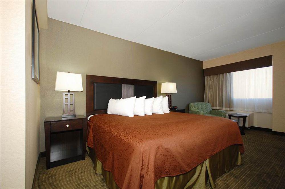 Quality Inn & Suites Charleston - Civic Center Номер фото